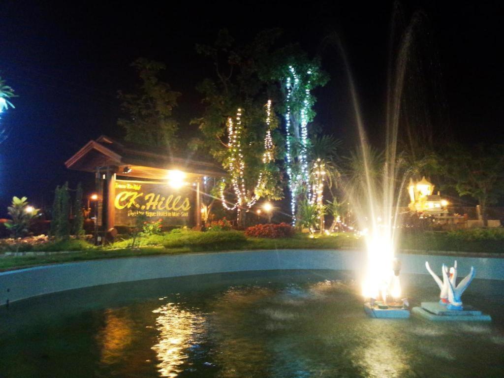 מאה סוט Ck Hills Hotel מראה חיצוני תמונה